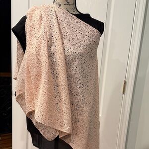 Elegant Lace Wrap in Soft Pink